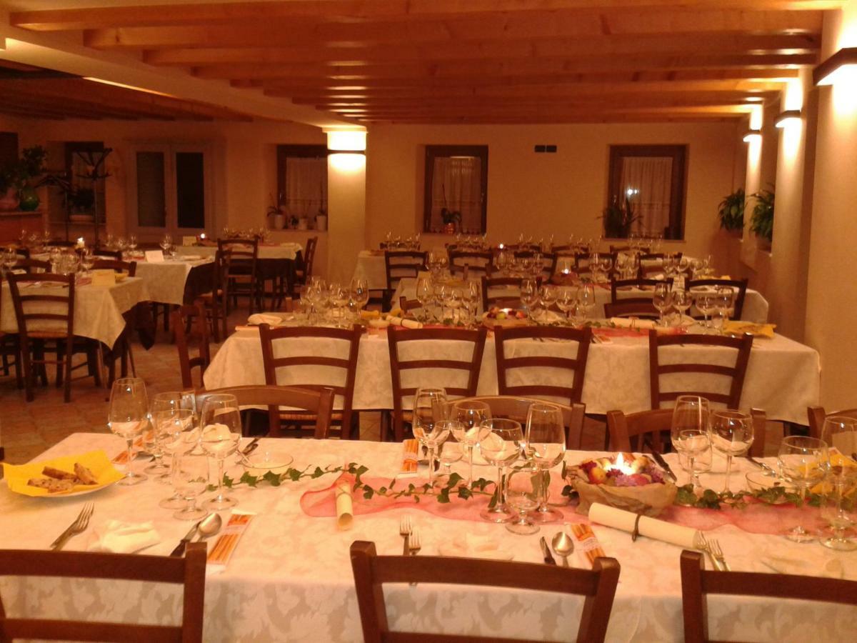 Locanda "Alla Rosa" Lusiana Exterior foto