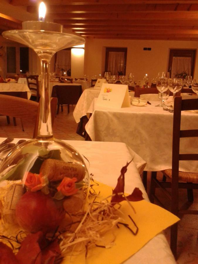Locanda "Alla Rosa" Lusiana Exterior foto